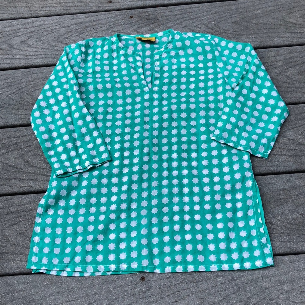Roberta roller rabbit tunic size 2 green/white stars